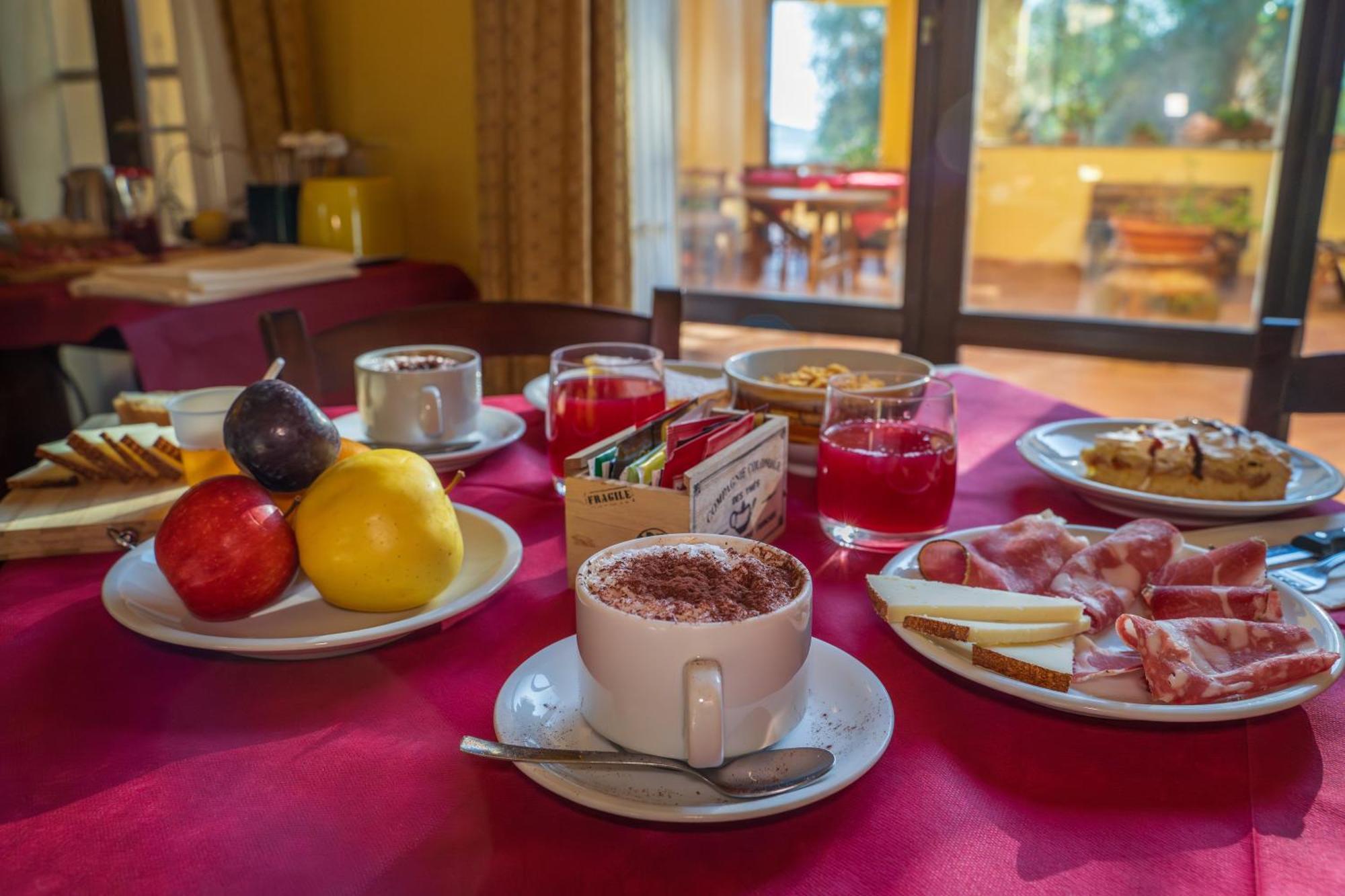 Agriturismo Buratta فونتيبلاندا المظهر الخارجي الصورة